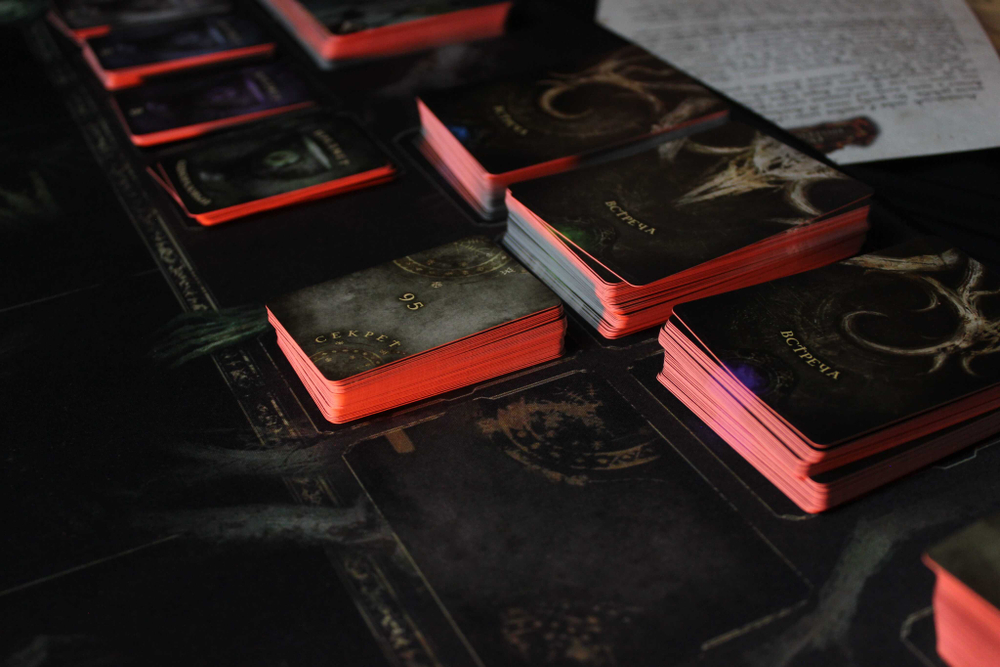 Плеймат для игры «Осквернённый Грааль. Короли краха»