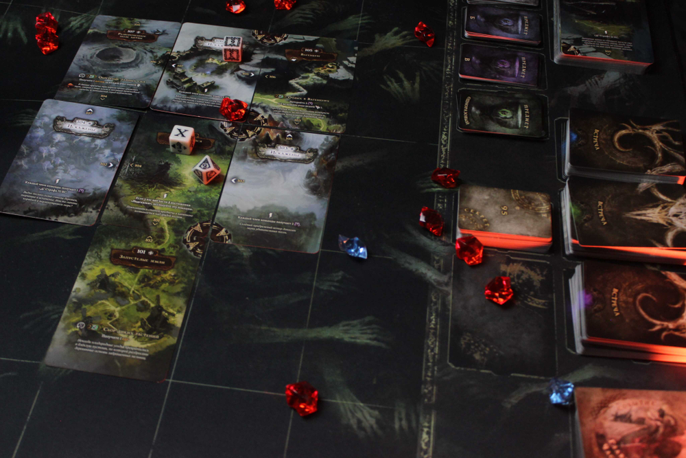 Плеймат для игры «Осквернённый Грааль. Короли краха»