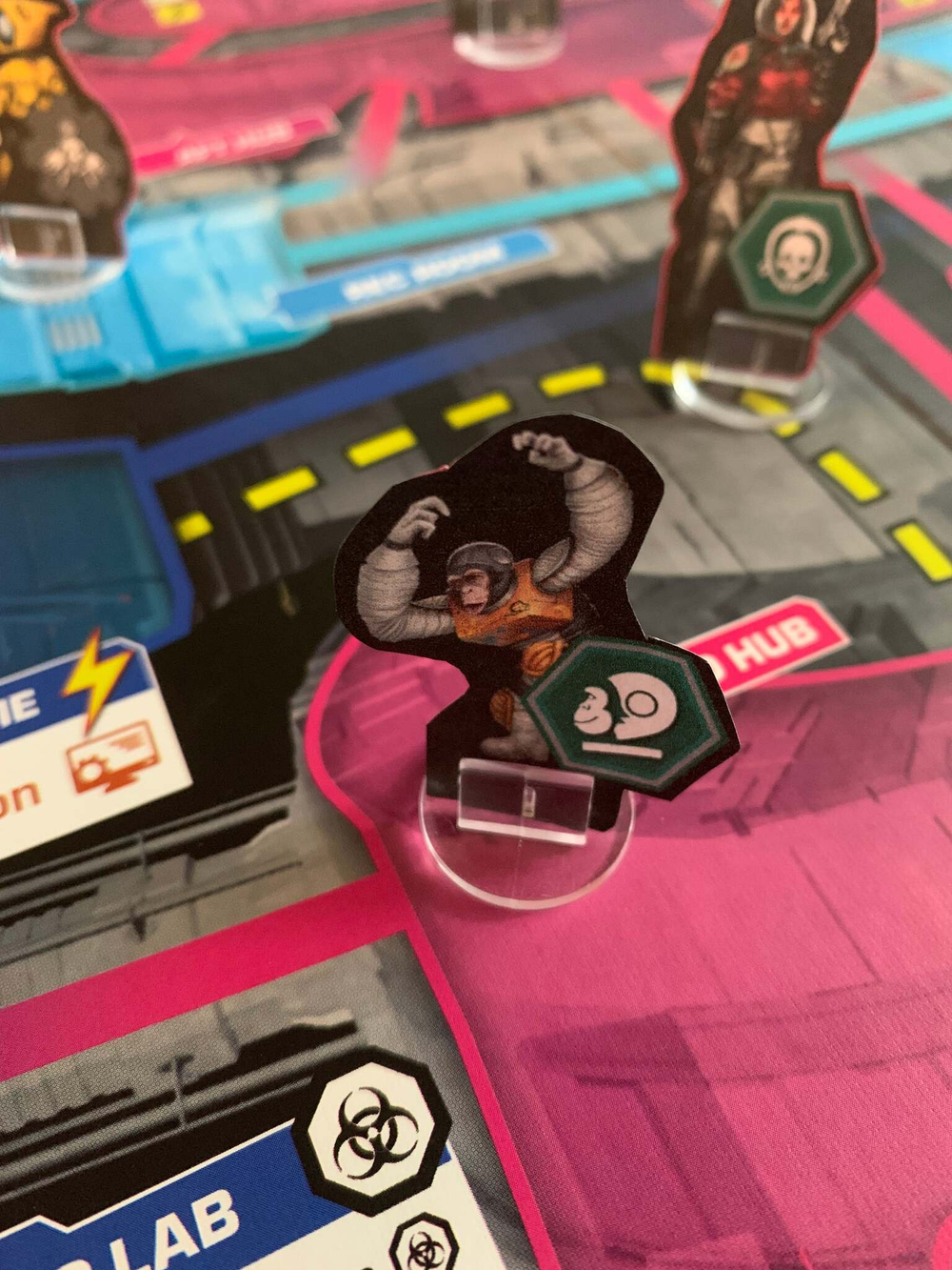 Stationfall. Character Standees (Падающая станция. Стенды персонажей)