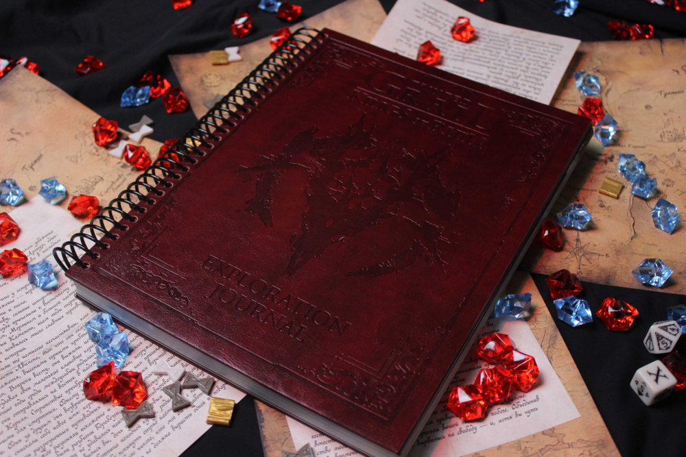 Иллюстрированный журнал кампании для игры «Осквернённый Грааль. Короли краха» (игра без коробки)