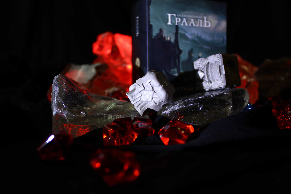 Промонабор кубиков для серии игр «Осквернённый Грааль»