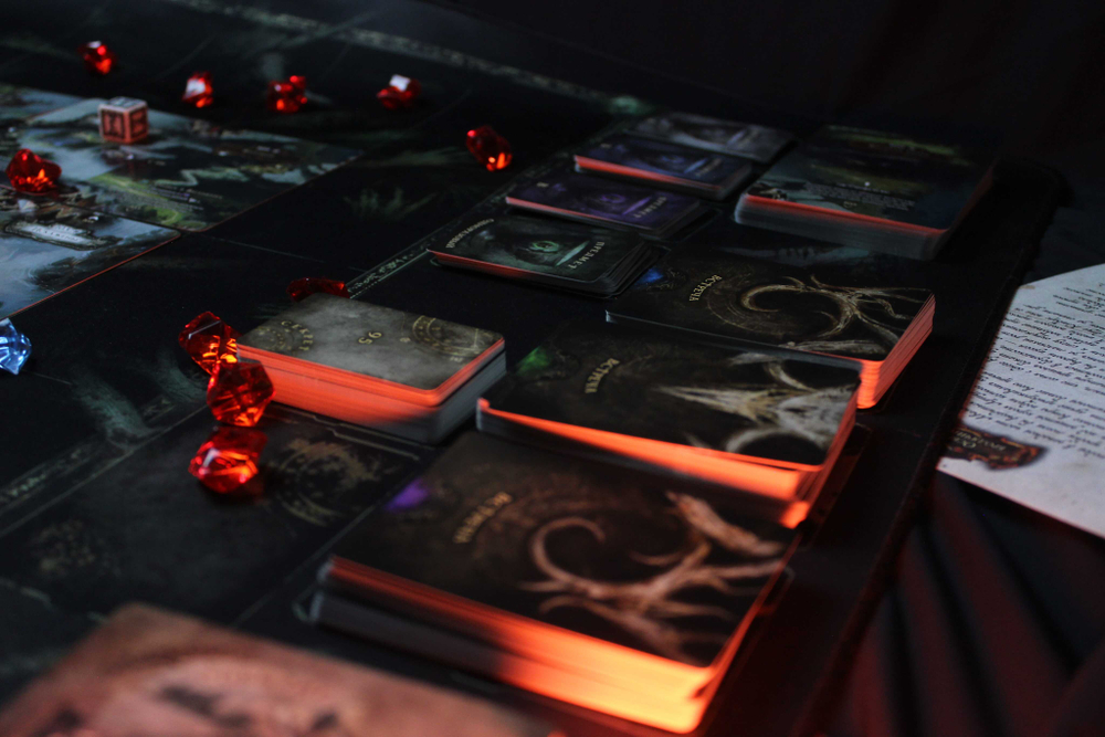 Плеймат для игры «Осквернённый Грааль. Короли краха»