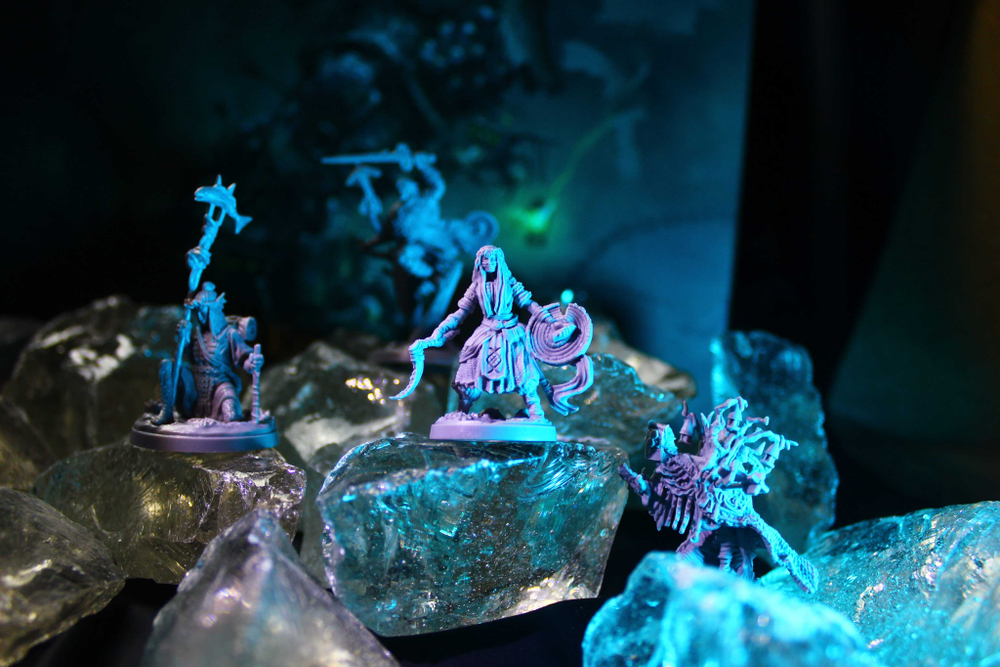 Осквернённый Грааль. Короли краха. Встречи в искаженье