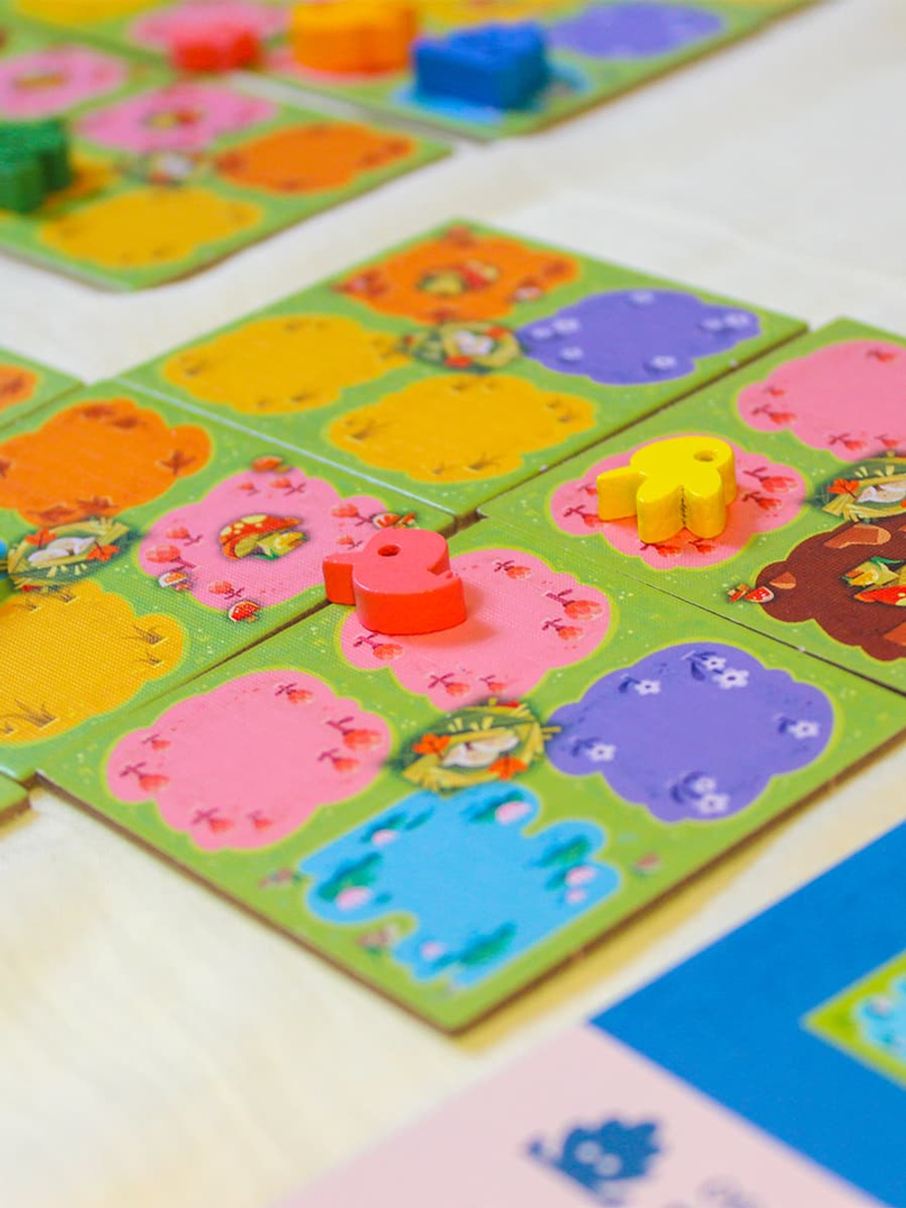 Под листвой-16324-crowdgames.ru-10