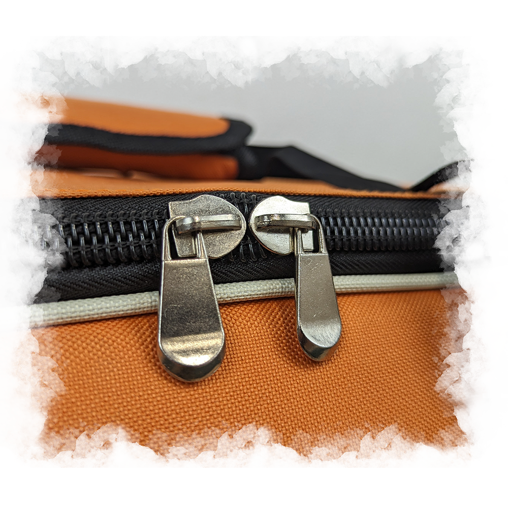 Сумка-рюкзак для настольных игр (оранжевая)