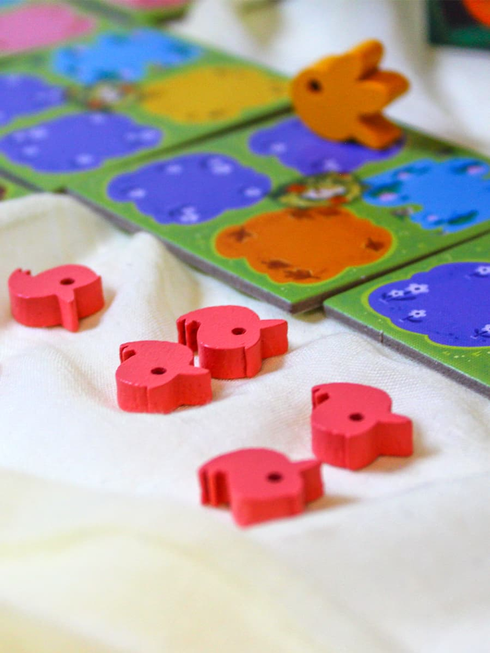 Под листвой-16324-crowdgames.ru-9